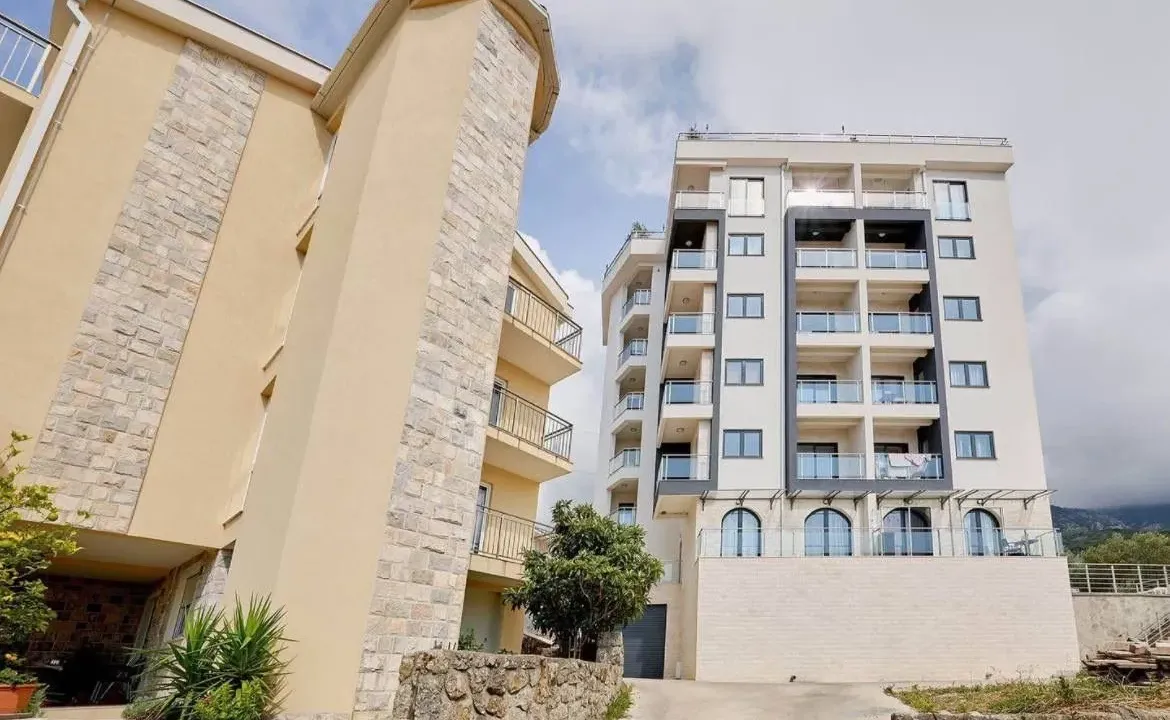 Prodaja, dvosoban stan, 55m², Bečići, Budva