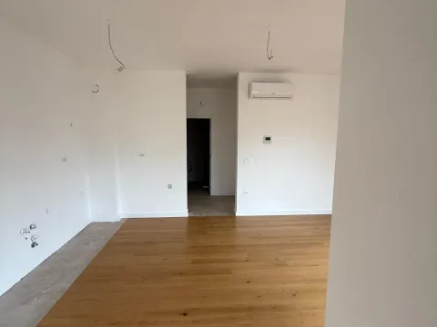 Sale, one bedroom apartment, 62m², Centar, Bar - image 9