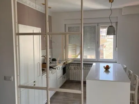 Prodaja, trosoban stan, 73m², Stari Grad, Beograd - image 2