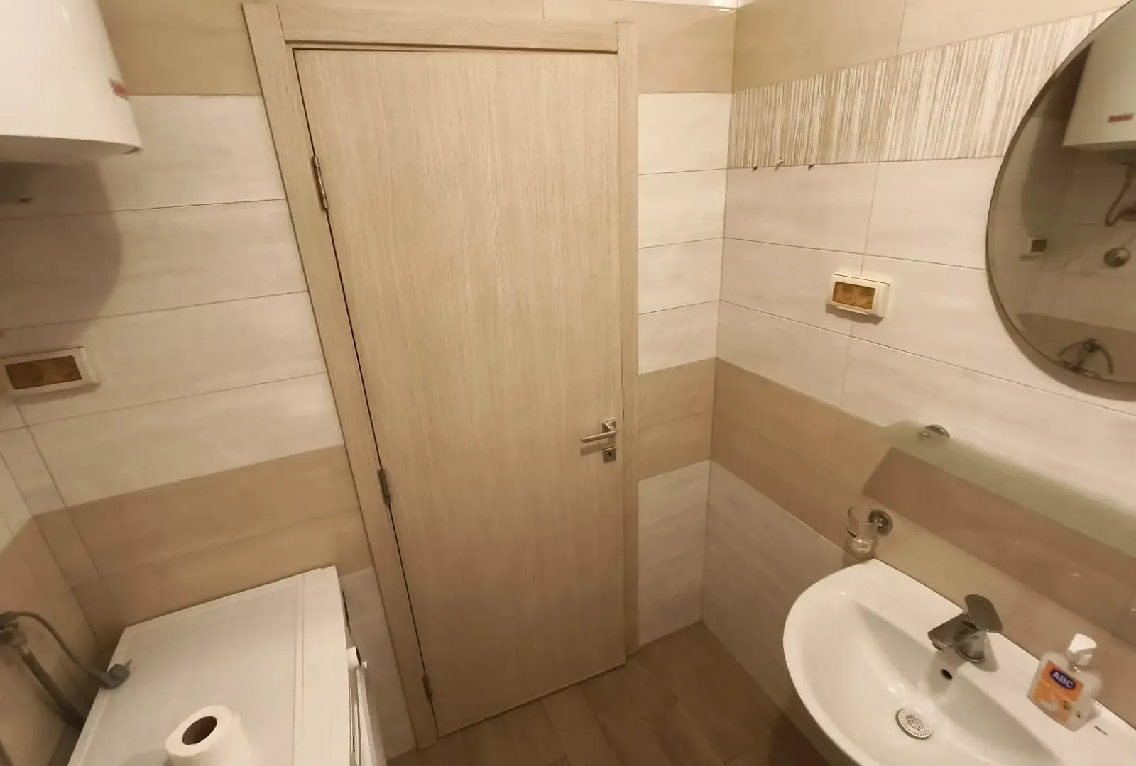 Izdavanje, garsonjera, 30m², Stari Aerodrom, Podgorica