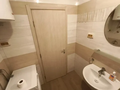 Izdavanje, garsonjera, 30m², Stari Aerodrom, Podgorica - image 10