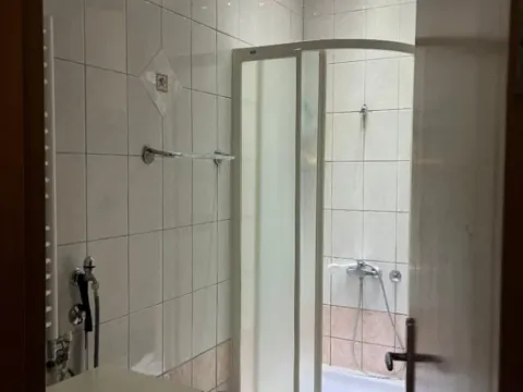 Izdavanje, trosoban stan, 120m², Zvezdara Sve Podlokacije, Beograd - image 5