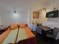 Izdavanje, stan, 70m², Tivat, Crna Gora - image 3