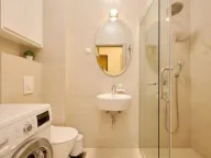 Prodaja, trosoban stan, 108m², Kotor, Crna Gora - image 13