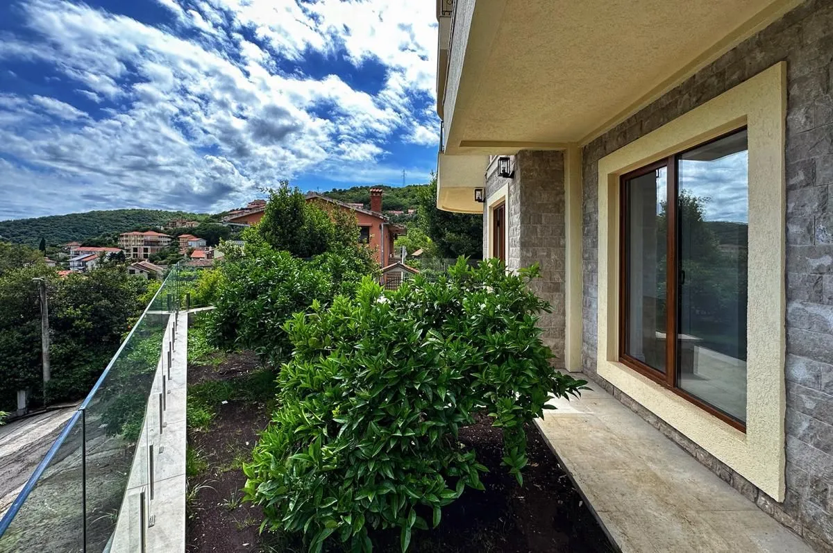 Prodaja, jednosoban stan, 46m², Kamenari, Herceg Novi