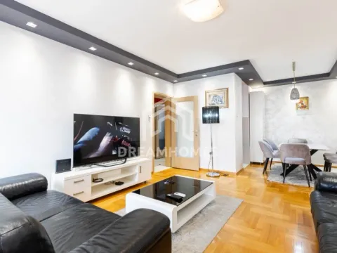 Izdavanje, dvosoban stan, 76m², Preko Morače, Podgorica