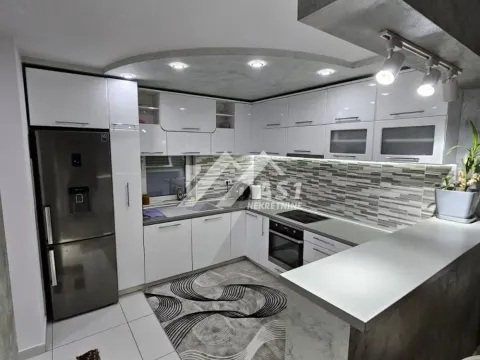 Izdavanje, stan, 230m², Telep, Novi Sad Sve Podlokacije - image 4