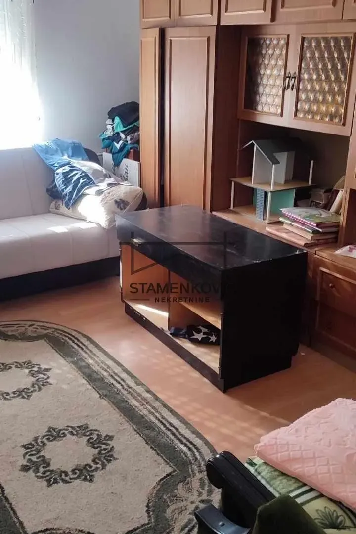 Prodaja, kuća, 330m², Veternik, Novi Sad Sve Podlokacije