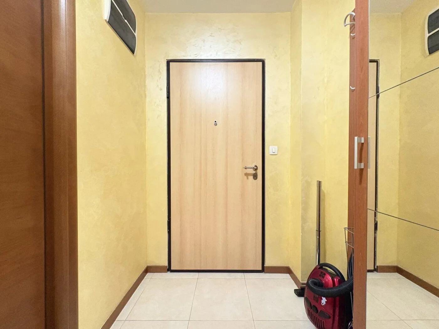 Rent, apartment, 40m², Stari Aerodrom, Podgorica