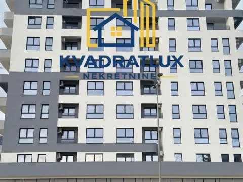 Prodaja, jednosoban stan, 59m², Centar, Bar - image 1