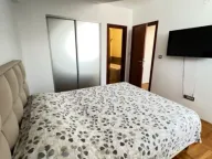 Izdavanje, dvosoban stan, 71m², Stari Aerodrom, Podgorica - image 10