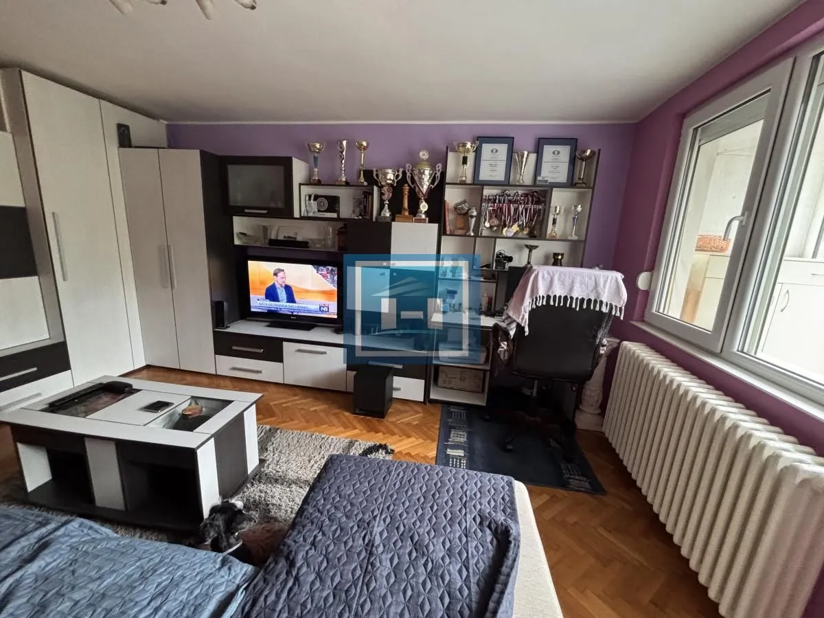 Prodaja, trosoban stan, 73m², Centar, Jagodina