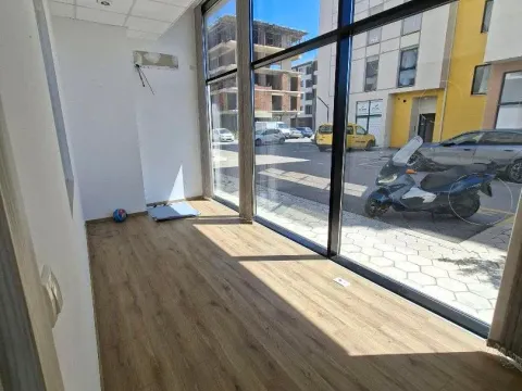 Rent, office space, 60m², Ulcinjsko Polje, Ulcinj - image 4