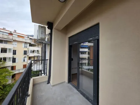 Sale, one bedroom apartment, 40m², Budva, Crna Gora - image 16