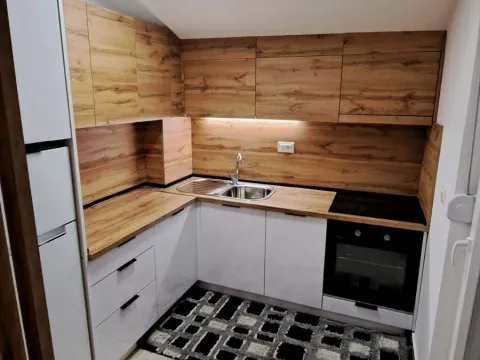 Izdavanje, jednosoban stan, 42m², Stari Aerodrom, Podgorica - image 14