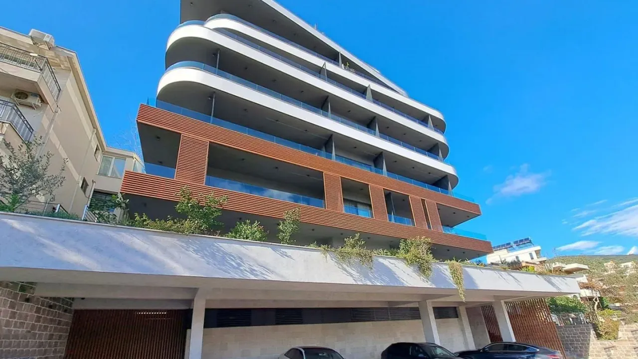 Sale, two bedroom apartment, 69m², Gospoština, Budva