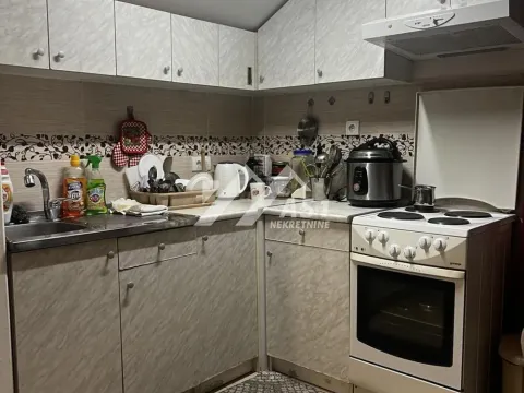 Izdavanje, dvosoban stan, 49m², Centar, Novi Sad - image 4