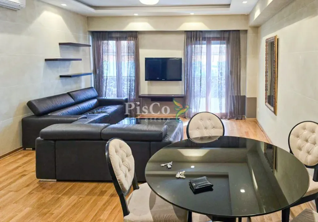 Izdavanje, jednosoban stan, 55m², Centar, Podgorica