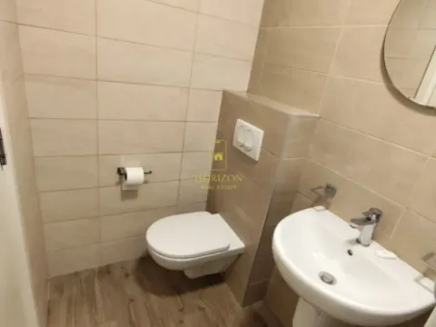 Izdavanje, dvosoban stan, 65m², City Kej, Podgorica - image 6