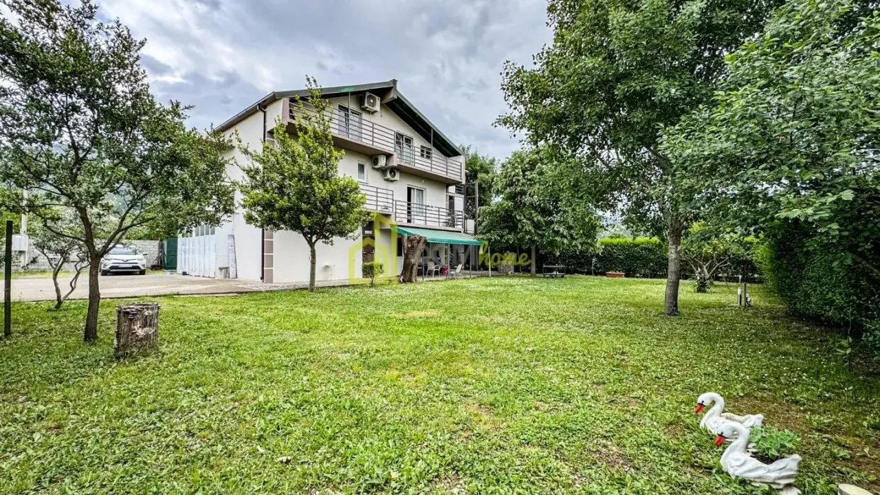 Prodaja, kuća, 273m², Doljani, Podgorica