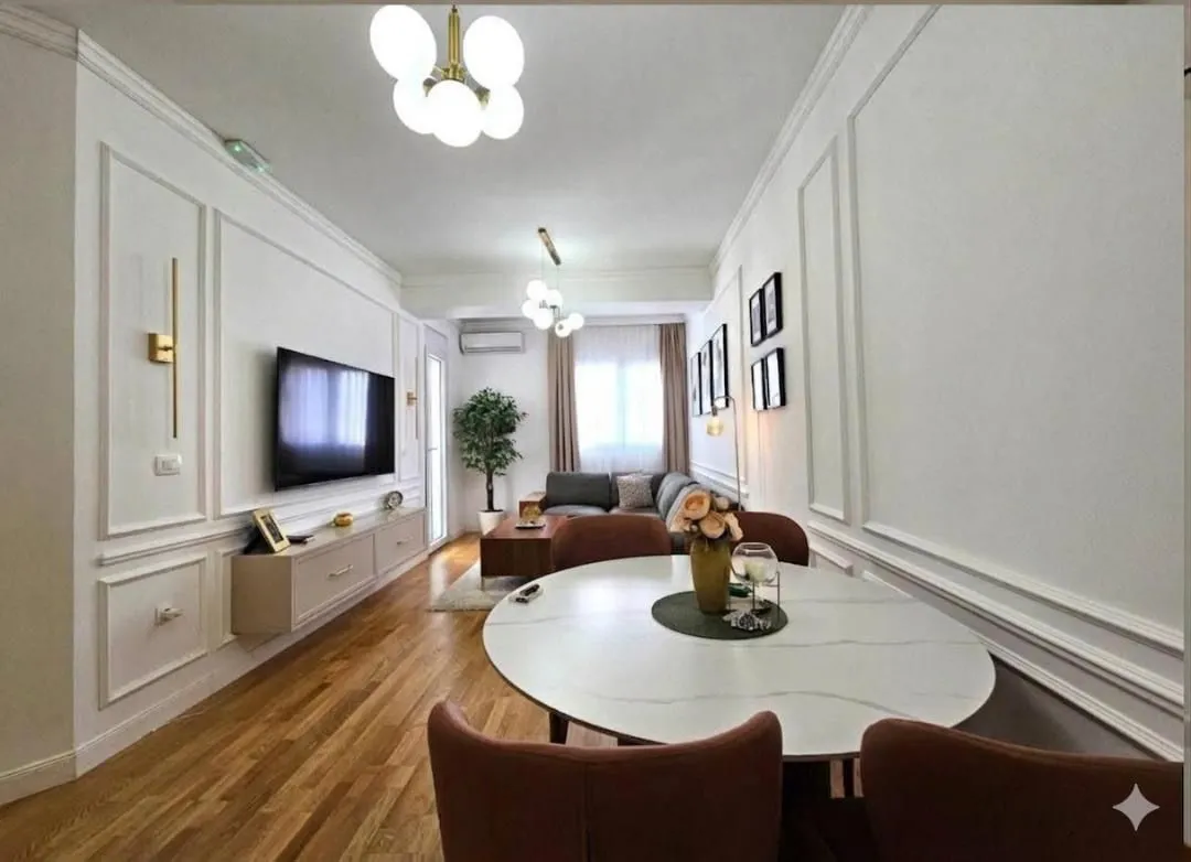 Prodaja, jednosoban stan, 48m², Centar, Bar