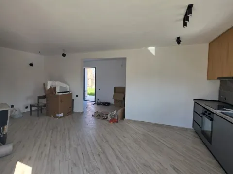 Prodaja, kuća, 79m², Zeta, Podgorica - image 8