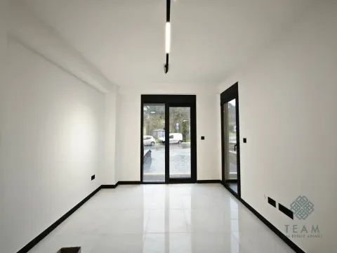 Rent, office space, 42m², Zagorič, Podgorica - image 1