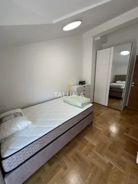 Rent, two bedroom apartment, 70m², Momišići, Podgorica - image 12