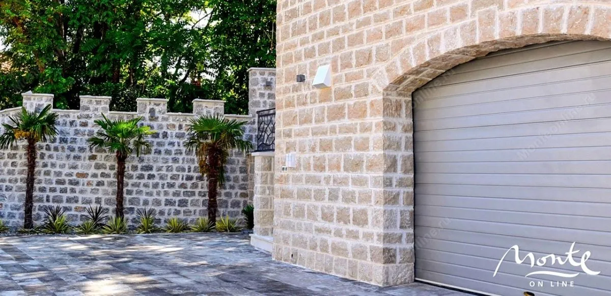Sale, house, 382m², Stoliv, Kotor