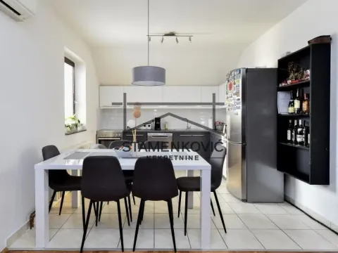 Sale, house, 495m², Begeč, Novi Sad Sve Podlokacije - image 16