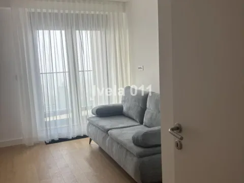 Izdavanje, trosoban stan, 131m², Voždovac Sve Podlokacije, Beograd - image 2