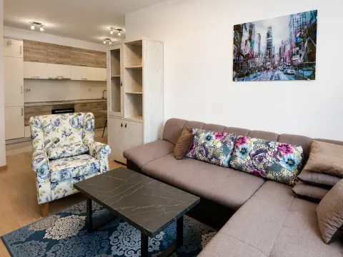 Rent, two bedroom apartment, 71m², City Kvart, Podgorica - image 4