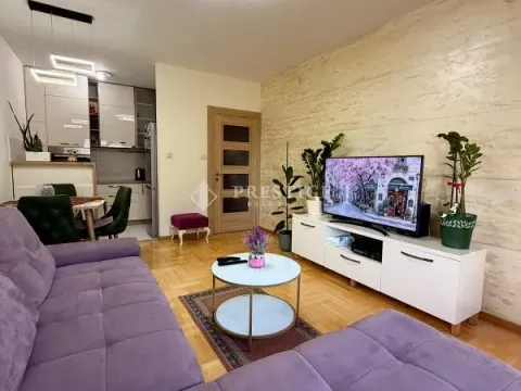Rent, one bedroom apartment, 56m², Pobrežje, Podgorica - image 2