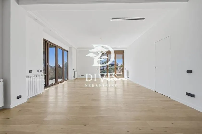 Izdavanje, stan, 205m², Dedinje Sve Podlokacije, Beograd