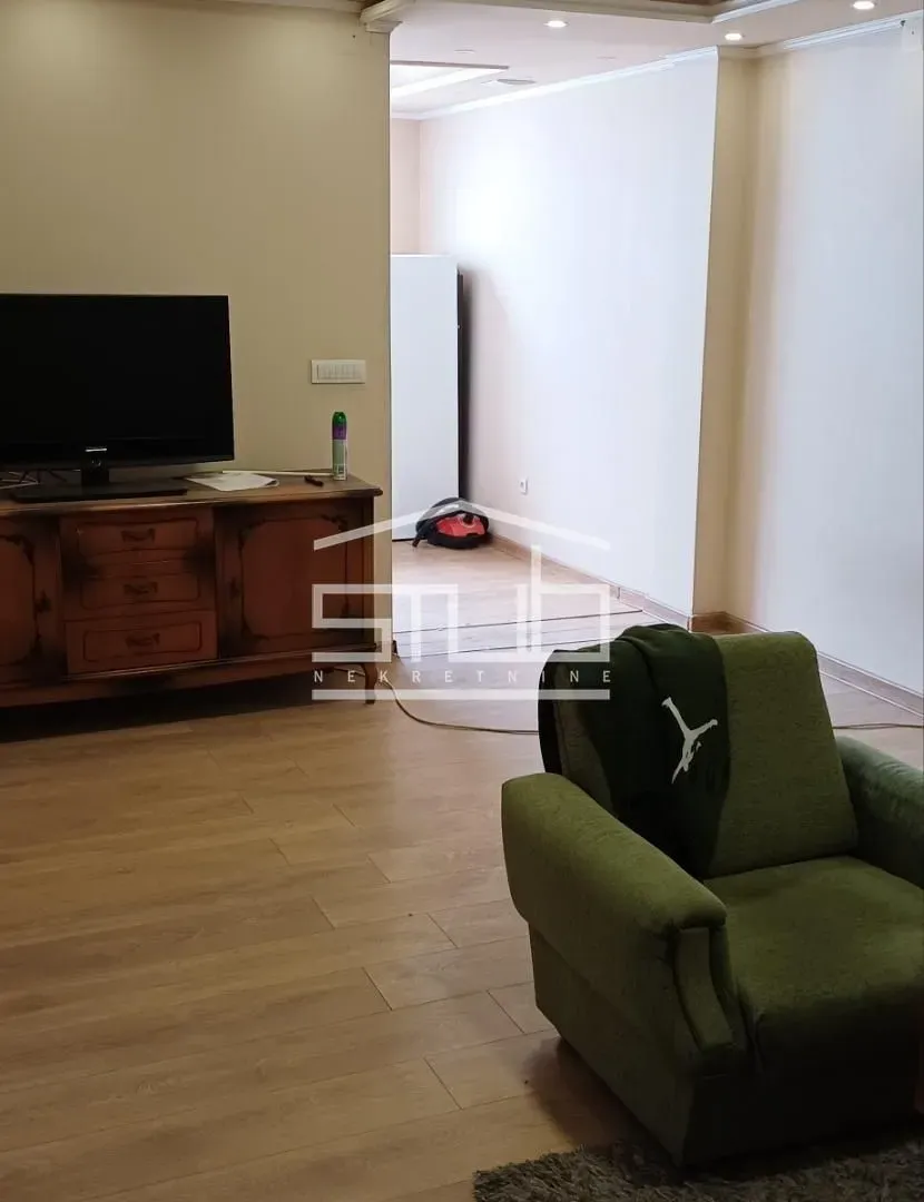 Prodaja, trosoban stan, 67m², Železnik, Beograd