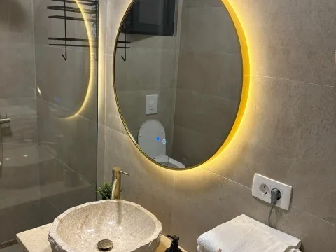 Stan-na-dan, jednosoban stan, 60m², Bonići, Tivat - image 1