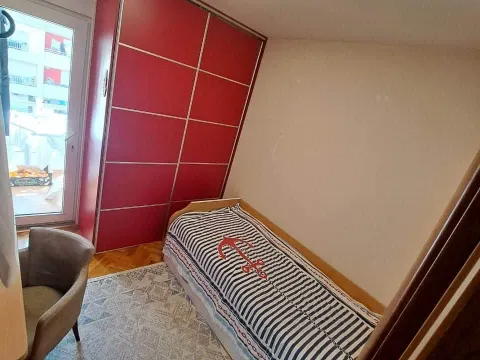 Izdavanje, jednosoban stan, 38m², Blok 9, Podgorica - image 10