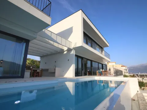 Rent, house, 676m², Đuraševići, Tivat - image 46