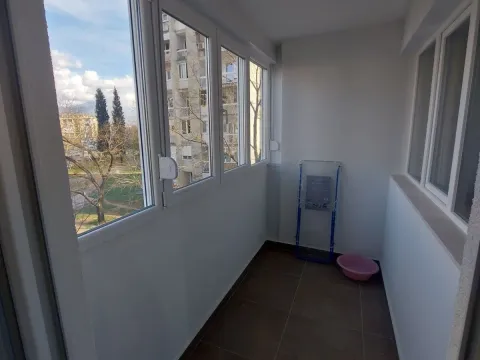 Rent, two bedroom apartment, 65m², Gintaš, Podgorica - image 11