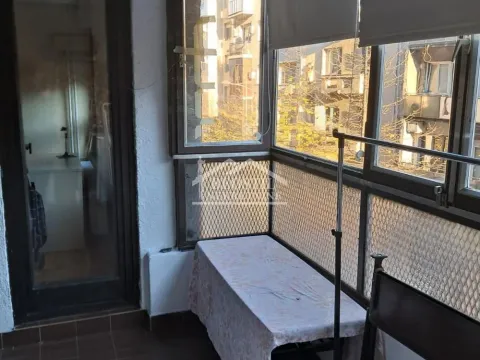 Izdavanje, četvorosoban stan, 110m², Kalenić Pijaca, Vračar Sve Podlokacije - image 12