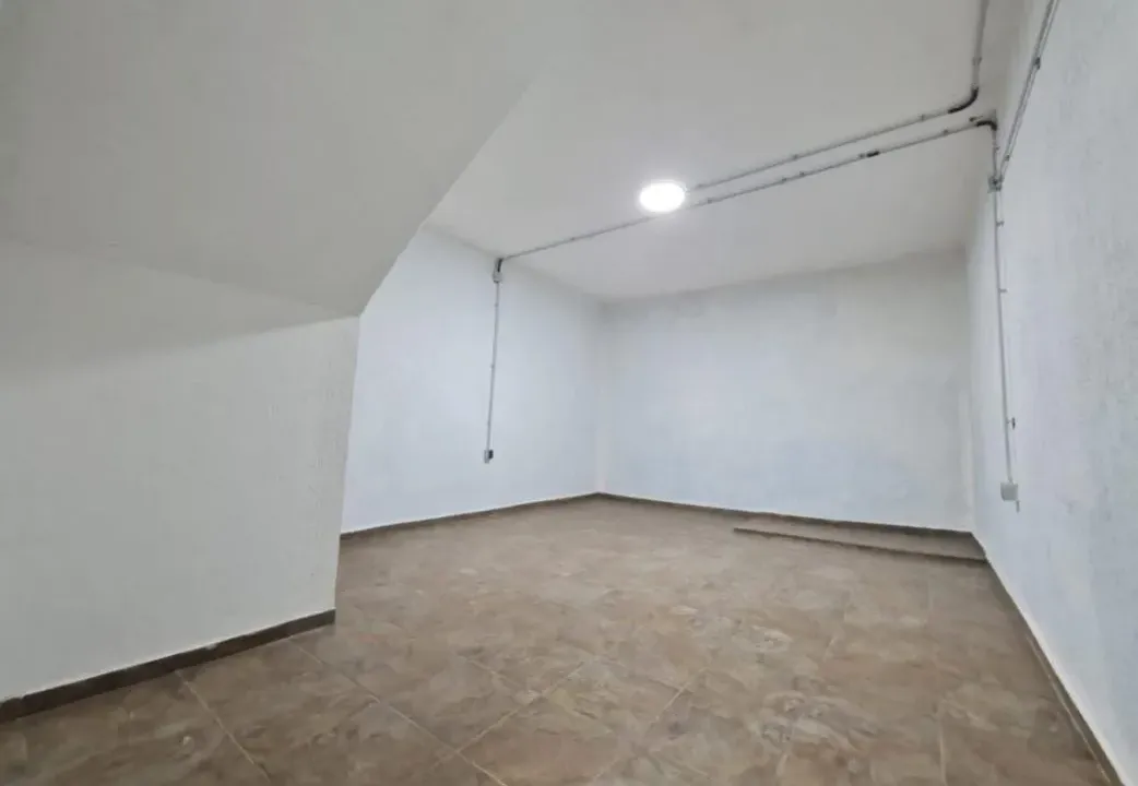Prodaja, poslovni prostor, 110m², Tuški Put, Podgorica