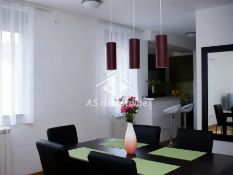 Izdavanje, trosoban stan, 89m², Stari Grad, Beograd - image 5