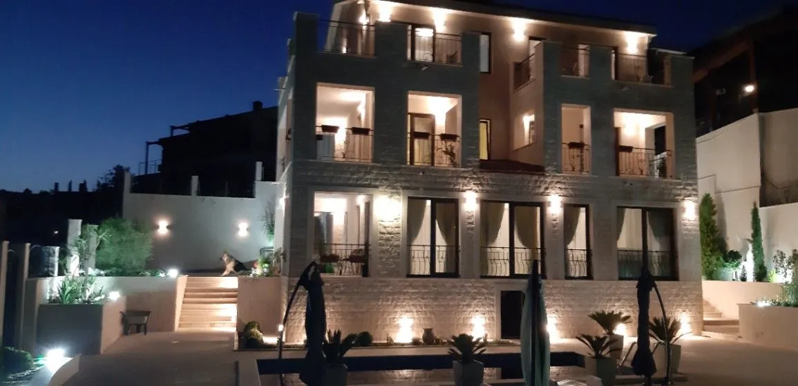 Sale, house, 360m², Blizikuće, Budva