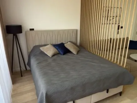 Stan-na-dan, garsonjera, 40m², Centar, Bar - image 7