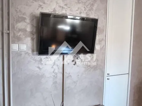 Rent, one bedroom apartment, 32m², Rotkvarija, Novi Sad Sve Podlokacije - image 6