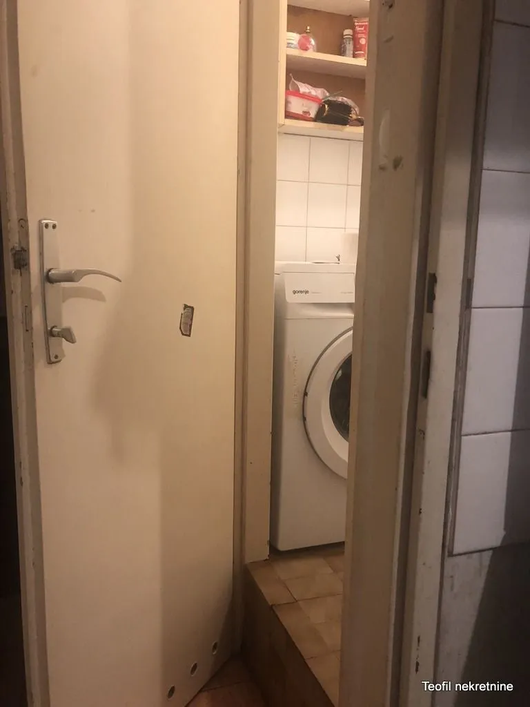 Prodaja, dvosoban stan, 60m², Zemun Kej, Zemun Sve Podlokacije