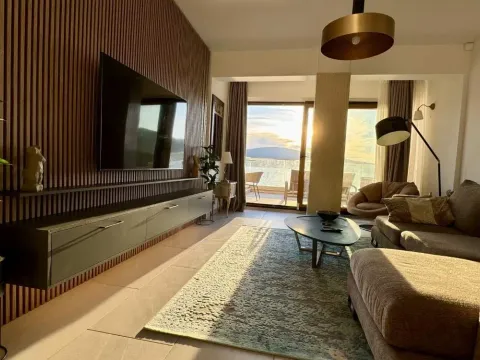 Rent, two bedroom apartment, 91m², Opatovo, Tivat - image 2