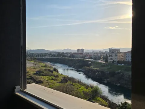 Izdavanje, jednosoban stan, 47m², Pod Goricom, Podgorica - image 2