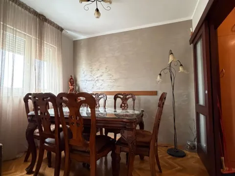 Sale, two bedroom apartment, 83m², Centar, Bar - image 2