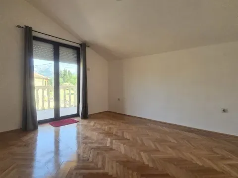 Sale, house, 319m², Zlatica, Podgorica - image 17